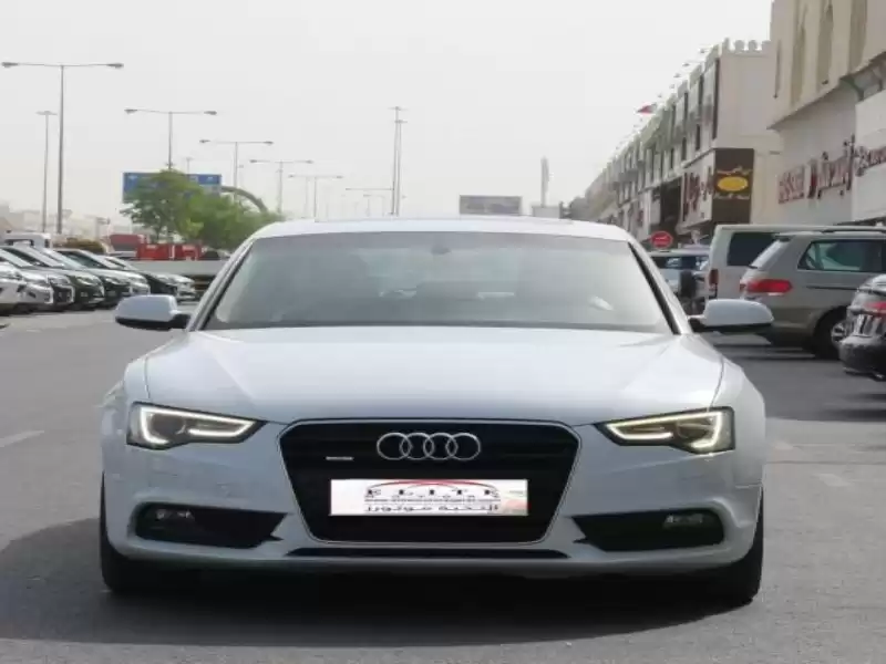 Utilisé Audi A5 À vendre au Doha #6766 - 1  image 